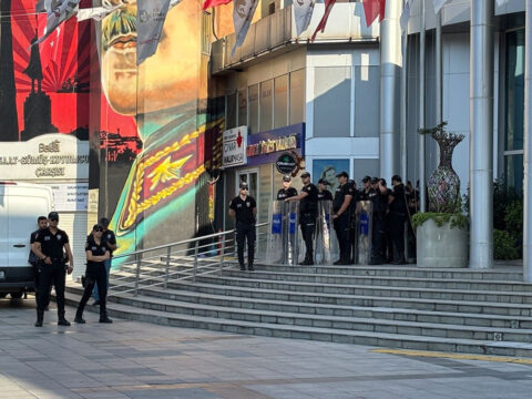 Izmit belediyesine operasyon belediye baskani fatma kaplan hurriyet gozaltina alindi 1TflQdh7