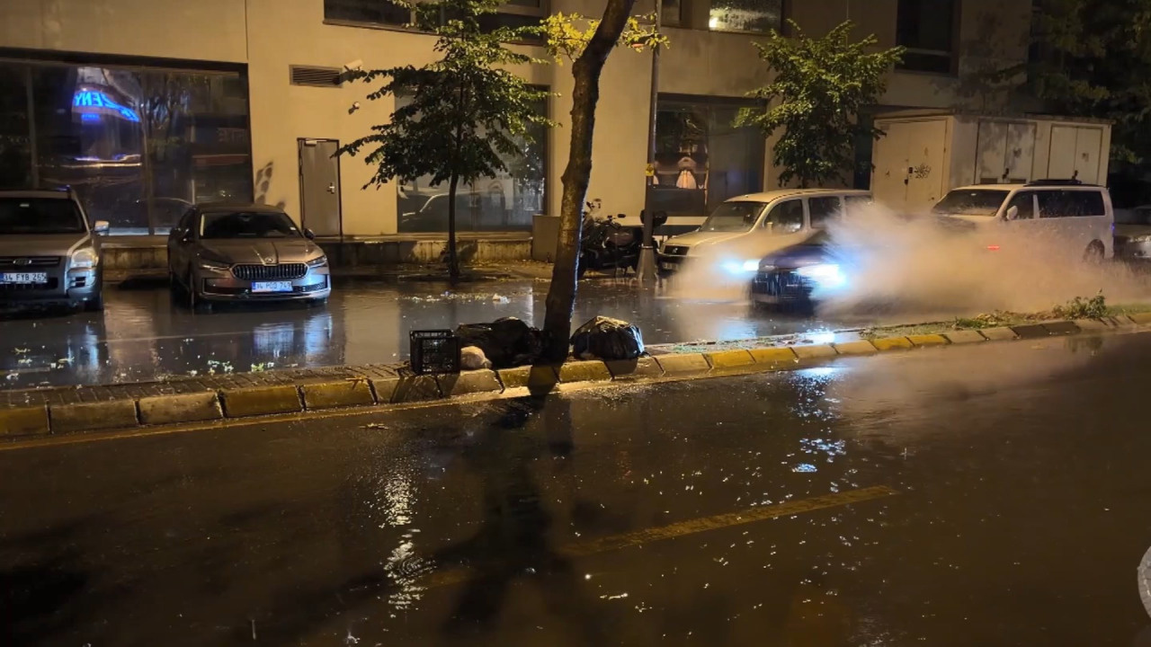 Yaz ortasinda saganak istanbul ve ankarayi vurdu sabah uyananlar gozlerine inanamadi jClJQWhE